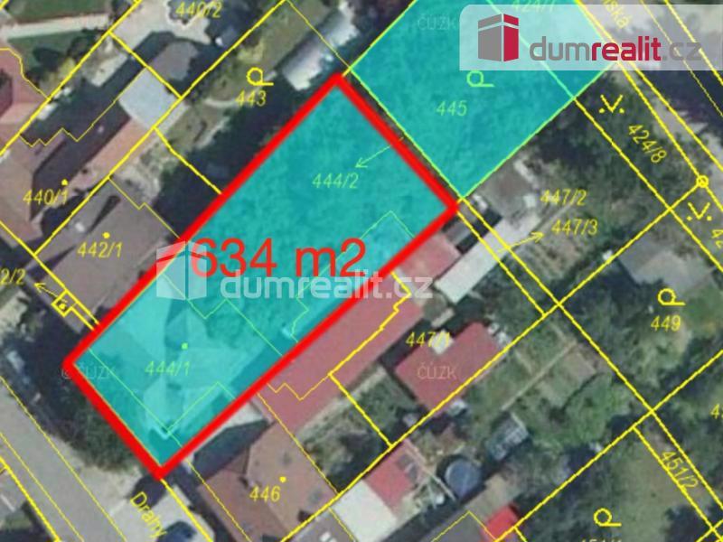 Prodej stavebného pozemku 634m2 s domem k demolici ve Veselí nad Moravou část Zarazice 