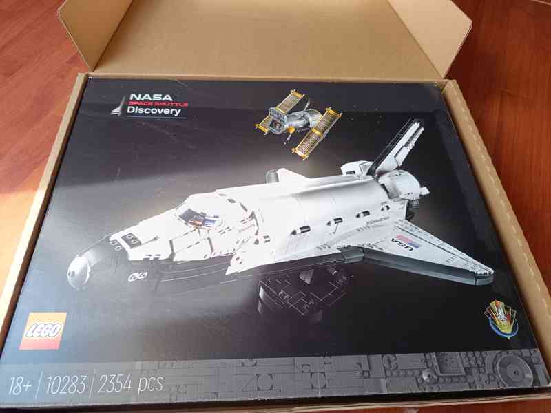 LEGO® Creator Expert 10283 NASA Raketoplán Discovery - foto 1