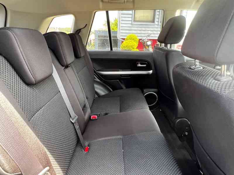 Suzuki Grand Vitara 2.4i Comfort benzín 124kw - foto 12