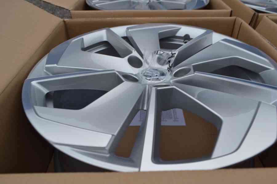 Škoda Octavia IV(RS)  - 18 NOVÉ orig.Alu disky 7.5x18, 5x112 - foto 10