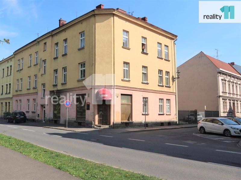 prodej činžovního domu 681 m2 s 10 byty a restaurací v Ostravě - foto 1