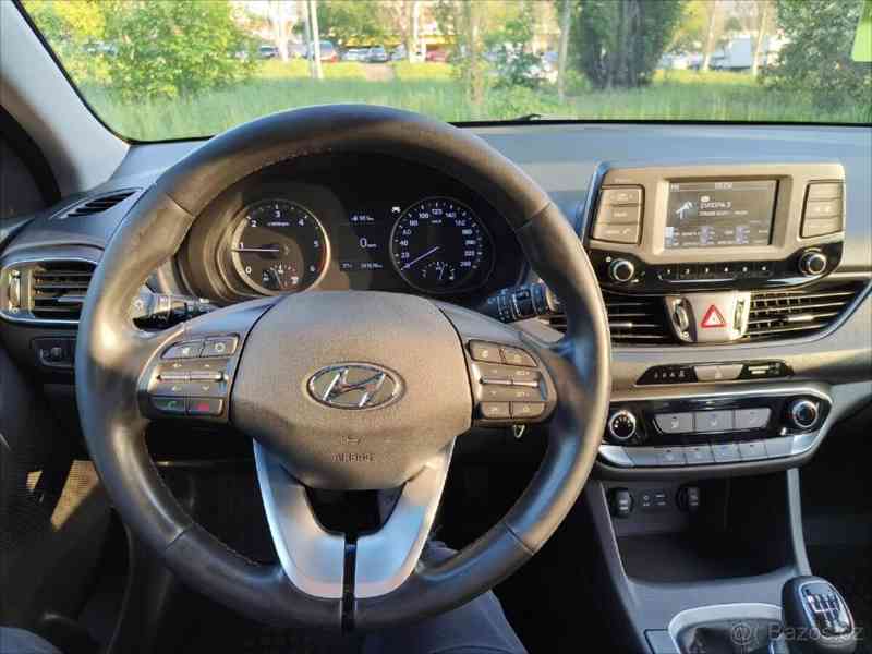 Hyundai i30 1,6 CRDI 2018 - foto 17