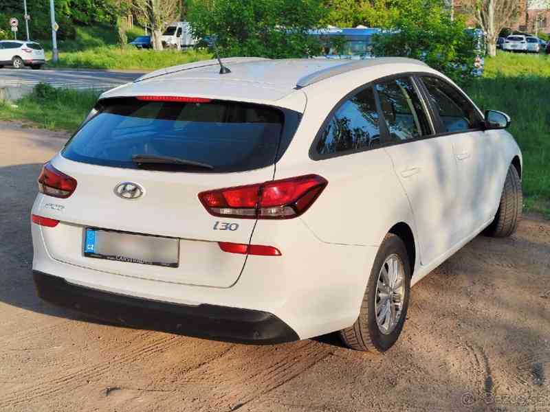 Hyundai i30 1,6 CRDI 2018 - foto 8