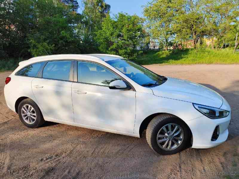 Hyundai i30 1,6 CRDI 2018 - foto 5