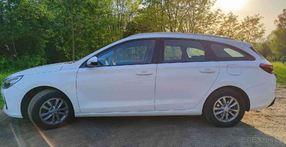 Hyundai i30 1,6 CRDI 2018 - foto 3