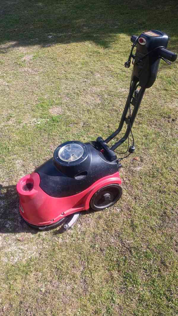 Podlahový mycí stroj na baterie Viper AS380/15B - foto 6