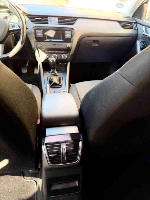 Škoda Octavia combi - foto 6