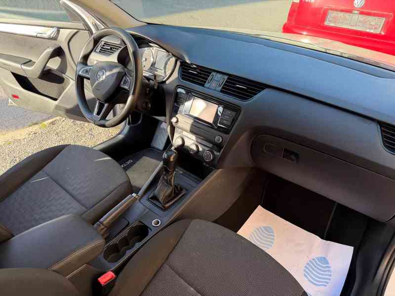 Škoda Octavia combi - foto 7