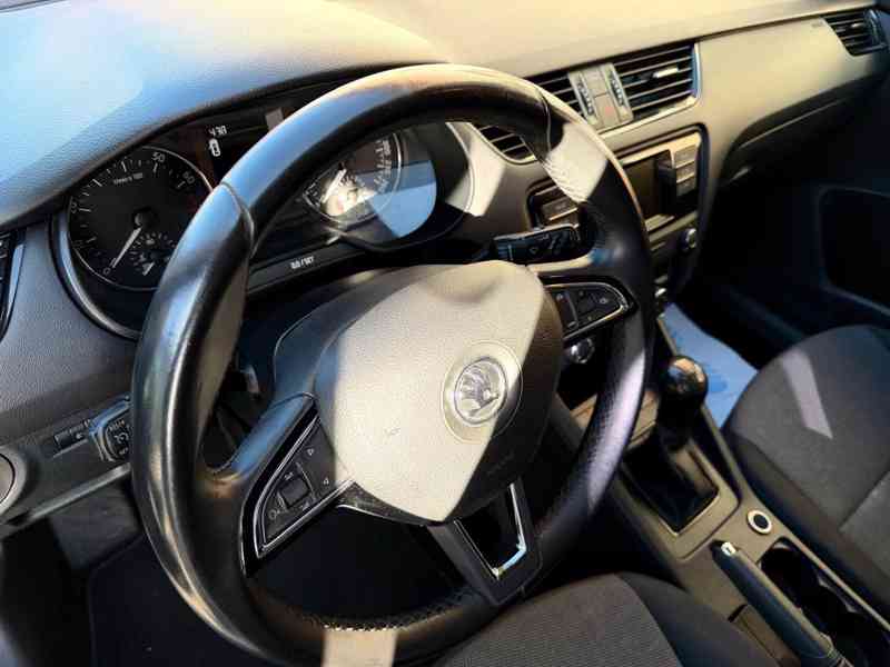 Škoda Octavia combi - foto 9