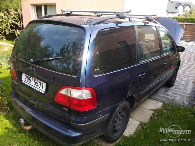 Ford Galaxy - foto 3