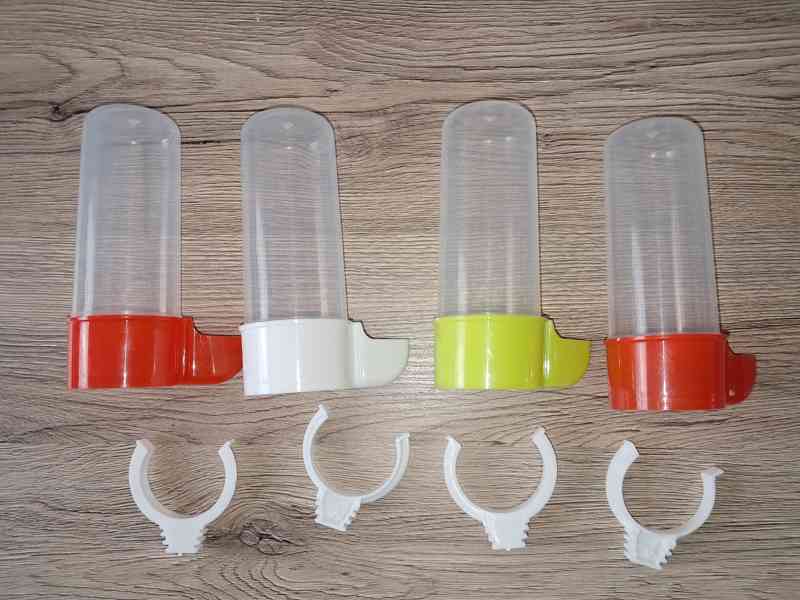 KRMÍTKA, DÁVKOVAČE VODY - foto 1