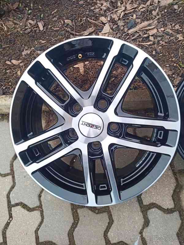 Dezent TZ dark Alu kolo 6x15 5x114,3 ET40 CB71.6  - foto 3