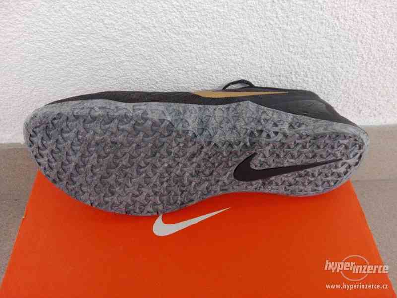 Dámské boty Nike černo zlaté vel. 40 - foto 4