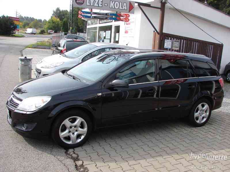 Opel Astra 2.0 CDTI Caravan r.v.2007 - foto 3