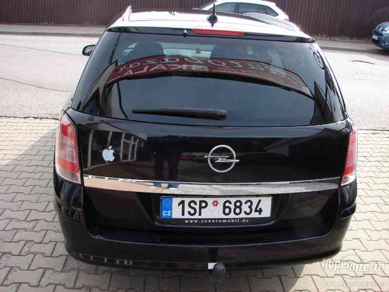 Opel Astra 2.0 CDTI Caravan r.v.2007 - foto 4