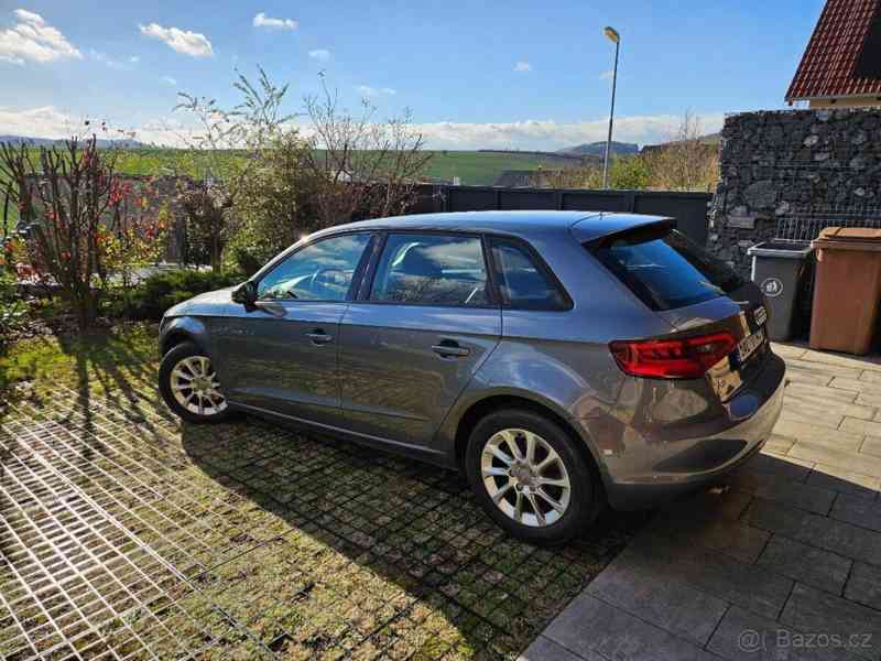 Audi A3 1,6 Spb Attraction  TDI  TDi,ČR,Bixen,AC - foto 4