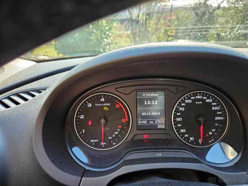 Audi A3 1,6 Spb Attraction  TDI  TDi,ČR,Bixen,AC - foto 9