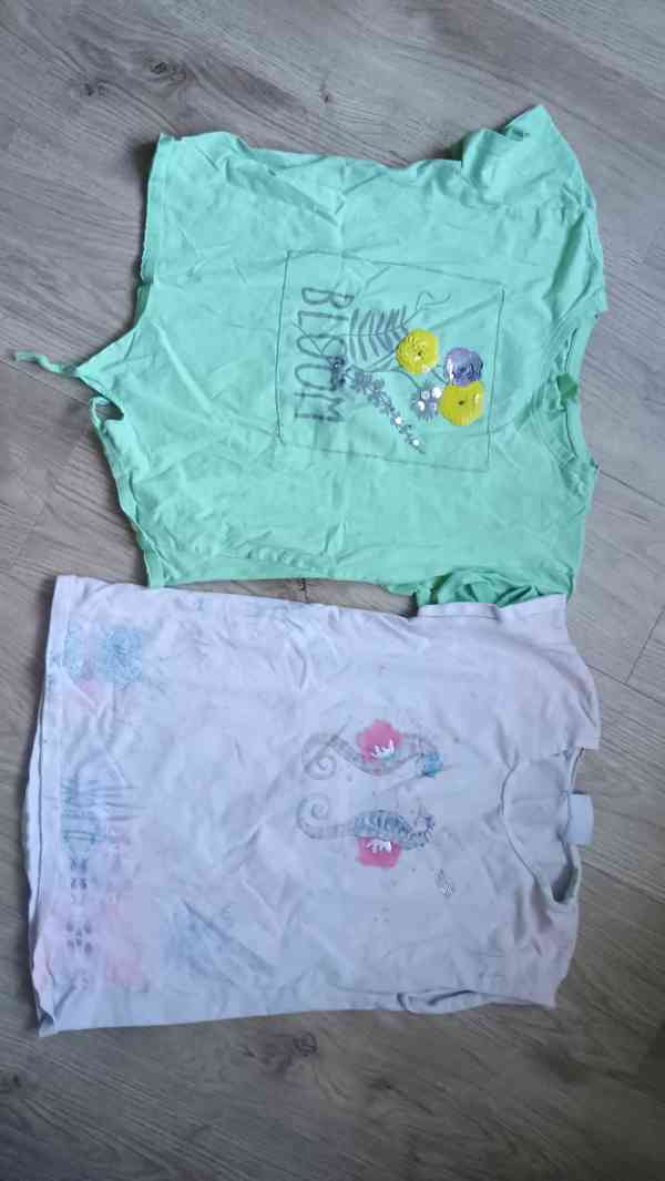 Dívčí oblečení 25 ks - foto 5