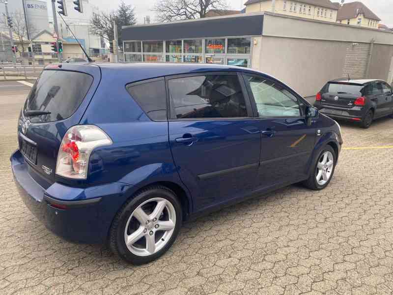 Toyota Corolla Verso 1.8i Edition benzín 95kw - foto 11