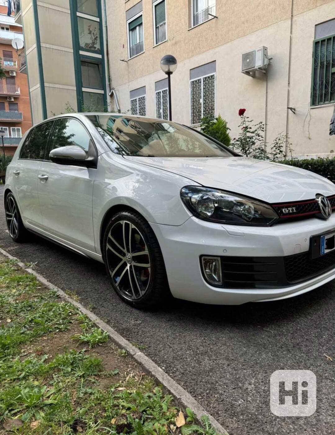 Auto - foto 1
