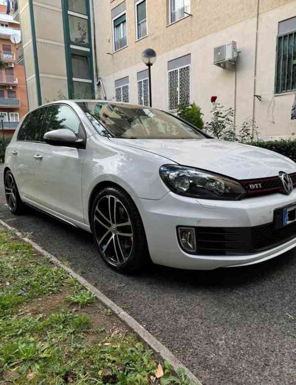 Auto - foto 1
