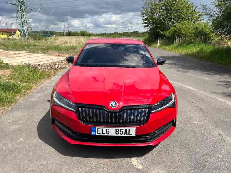 Škoda Superb Sportline iV - foto 1