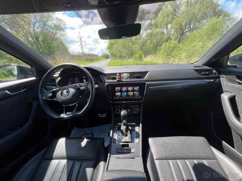Škoda Superb Sportline iV - foto 8