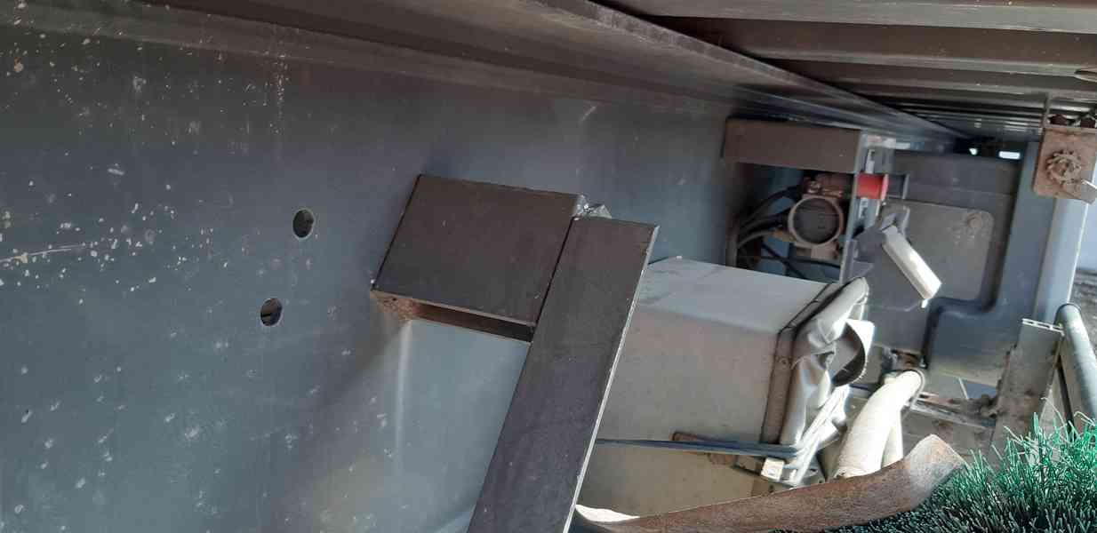 Sklápěcí návěs STAS 50 m3 / plachta / 5.910 kg / rukáv - foto 27