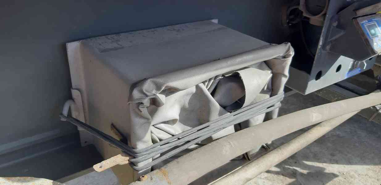 Sklápěcí návěs STAS 50 m3 / plachta / 5.910 kg / rukáv - foto 14