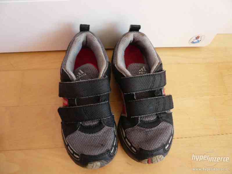 Sportovní halové boty Adidas vel. 29 (PC: 849 Kč) - foto 1