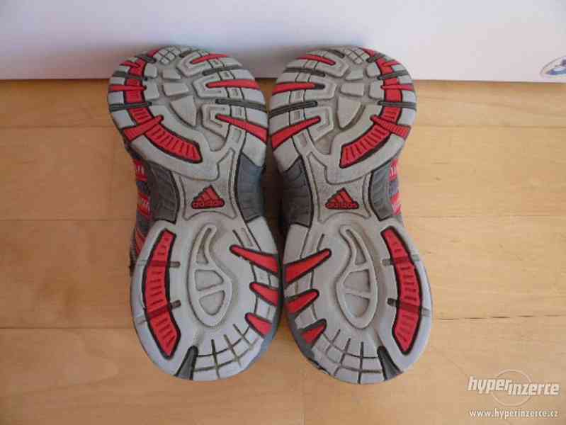 Sportovní halové boty Adidas vel. 29 (PC: 849 Kč) - foto 3