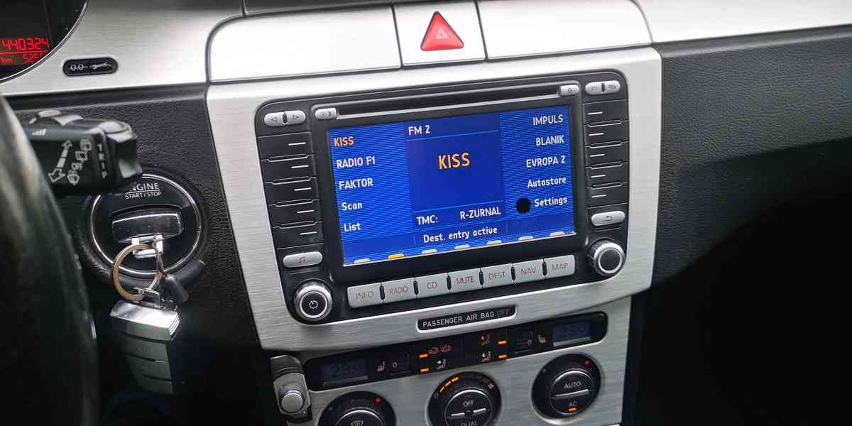 VW Passat B6 3C Kombi 2.0 TDI 100kw. STK+EM PLATNÉ do 8/2024 - foto 23