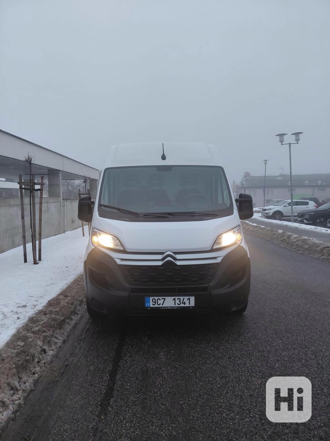 Na pronájem dodávka Citroen Jumper L2H2 - foto 1