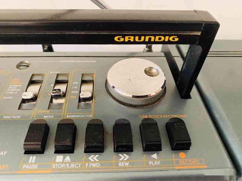 Radiomagnetofon Grundig Party Center 2200, rok 1987 - foto 8
