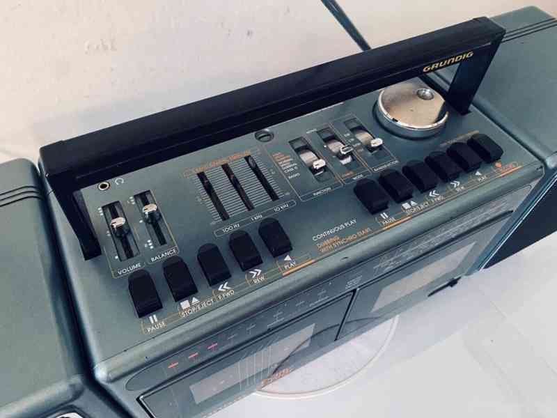 Radiomagnetofon Grundig Party Center 2200, rok 1987 - foto 10