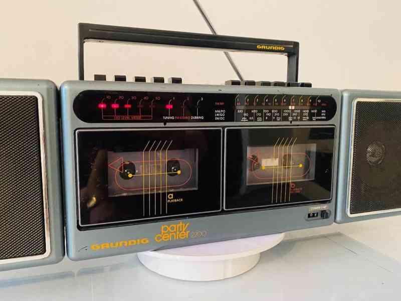 Radiomagnetofon Grundig Party Center 2200, rok 1987 - foto 7