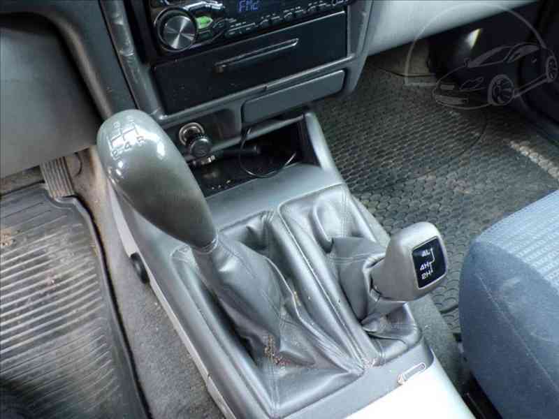 Mitsubishi Pajero 2,5 TD SPORT,TAŽ.ZAŘ. - foto 7