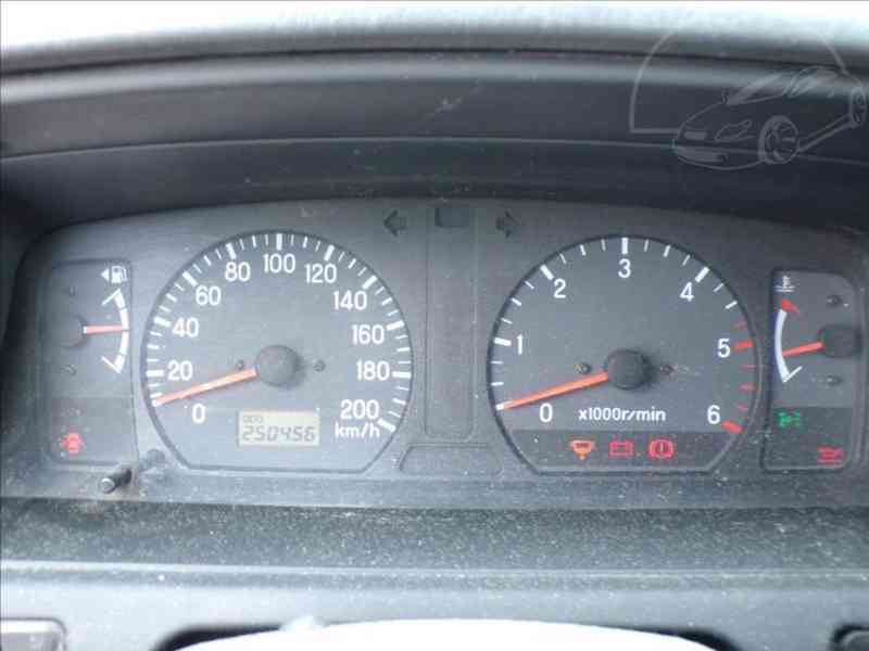 Mitsubishi Pajero 2,5 TD SPORT,TAŽ.ZAŘ. - foto 6