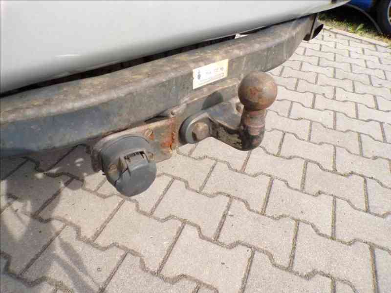 Mitsubishi Pajero 2,5 TD SPORT,TAŽ.ZAŘ. - foto 11