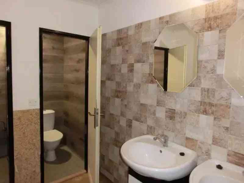 Pronájem pokoje 40 m² - foto 3