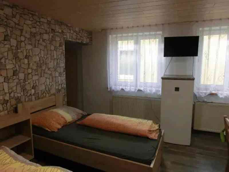 Pronájem pokoje 40 m² - foto 2