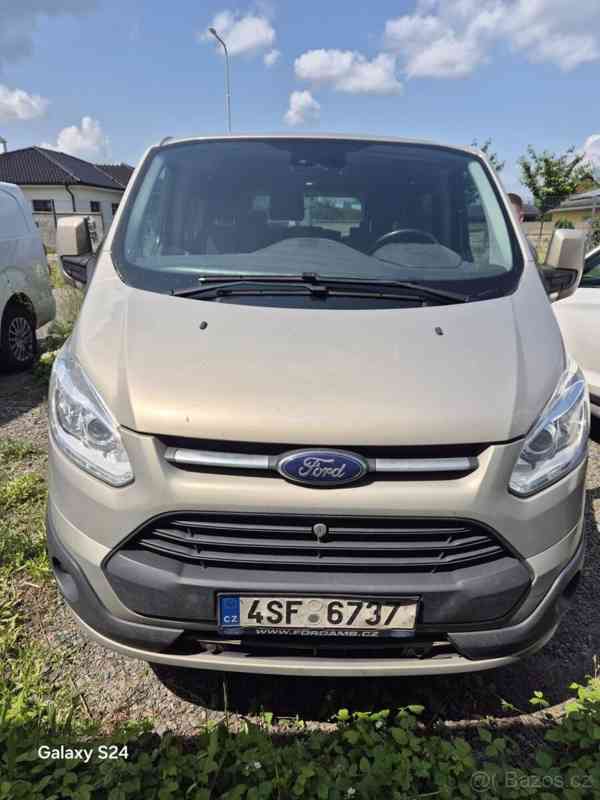 Ford Tourneo Custom 2,0 - foto 1