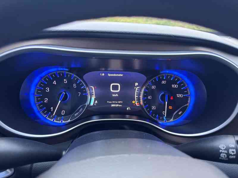 Chrysler Pacifica 3,6 RU DVD NEW 2017 - foto 17