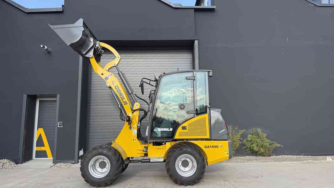 KLOUBOVÝ NAKLADAČ GORILA GA1090 - Kubota  - foto 2
