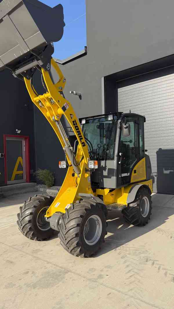 KLOUBOVÝ NAKLADAČ GORILA GA1090 - Kubota  - foto 6
