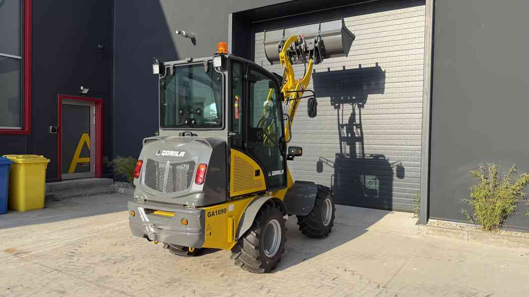 KLOUBOVÝ NAKLADAČ GORILA GA1090 - Kubota  - foto 3
