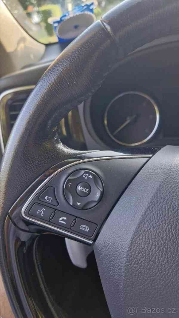 Mitsubishi Outlander 2,3   4x4 - foto 11