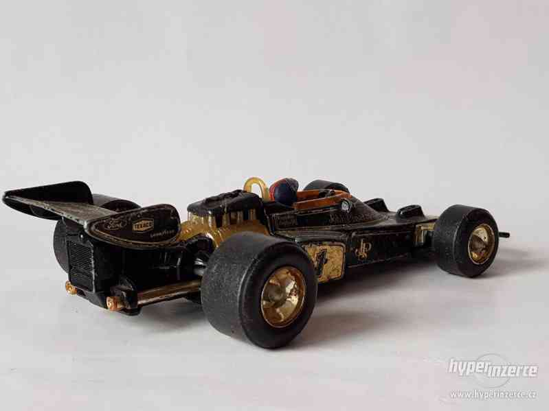 CORGI - LOTUS - F1 JPS N 1 R. PETERSON - foto 12