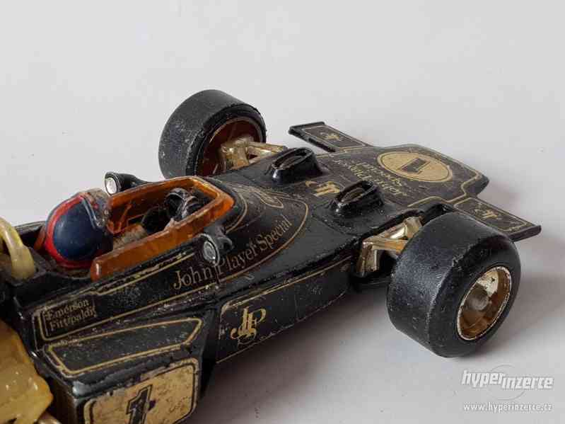 CORGI - LOTUS - F1 JPS N 1 R. PETERSON - foto 14