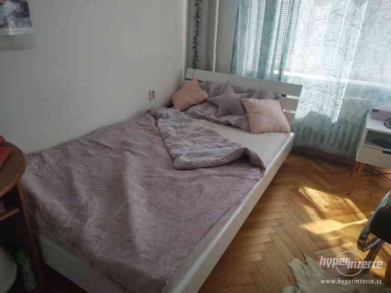 prodám zánovní nábytek s osobním odběrem v Praze 10 Vršovice - foto 4